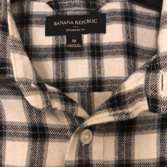Banana Republic Men’s Size Medium Flannel! - Picture 2 of 4